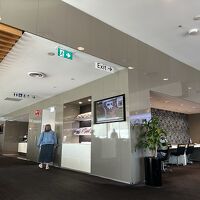 カンタス航空 国内線ビジネスラウンジ (シドニー国際空港ターミナル3)