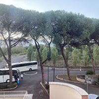 客室からの眺め（周囲にスーパーなどのお店無し）