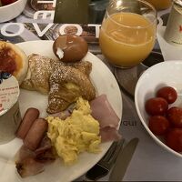 朝食のおかずの種類は多かった