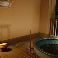 3室ある貸切風呂、アーサン（信楽焼浴槽）45分 4,400円
