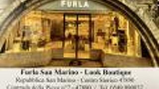 FURLA San Marino - Look Boutique