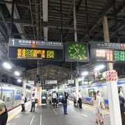 JR・地下鉄・ゆりかもめの乗り換え駅