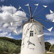 ギリシャ風車が美しい