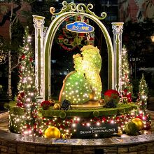 丸の内ブリックスクエア【美女と野獣】