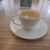 まずはコーヒーを飲む