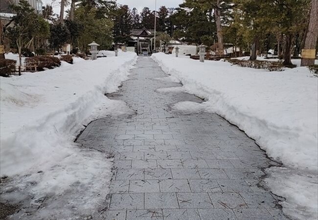 荘内神社