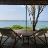 だんだん芝生と海の宿