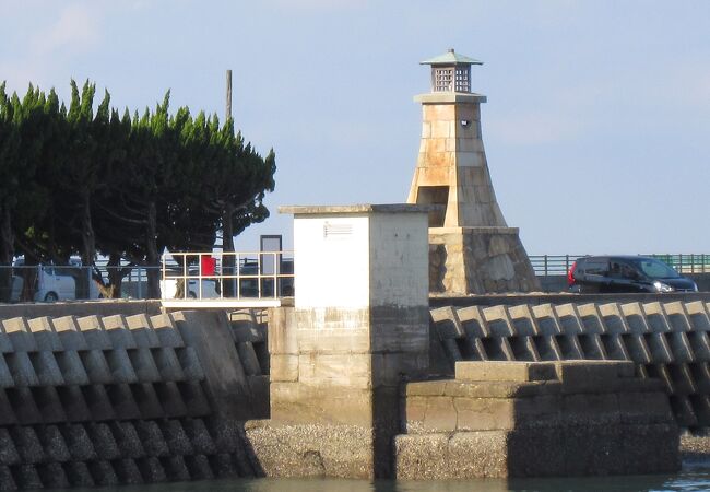 明治時代に花崗岩で作られた珍しい灯台