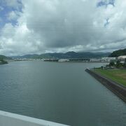 長崎空港が浮かぶ長崎県中央部に位置する湾