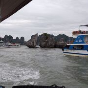 世界遺産ハロン湾の観光クルーズツアー