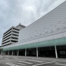 富山県民会館