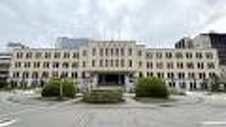 富山大空襲を耐えた1935年竣工の本庁舎