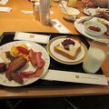 朝食のバイキングに大満足！