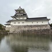 1954年に犬山城を模して造られた模擬天守