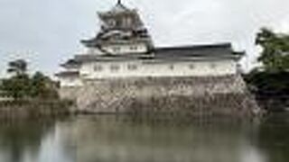 1954年に犬山城を模して造られた模擬天守