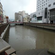 長崎新地中華街北門の前を流れる川