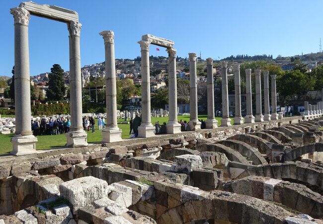 イズミルにあるローマ時代の市場跡