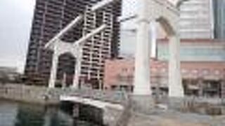 はねっこ広場の主役は跳ね橋？