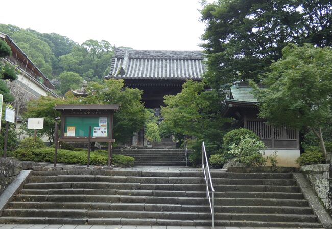 寺町通沿いに建つ曹洞宗寺院