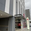 アクセス良好、シンプルなホテル