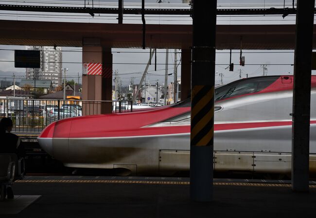 奥羽線や羽越線の要衝、秋田駅