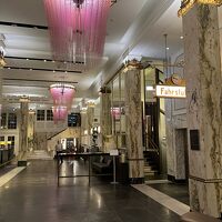 とても立派なエントランスです