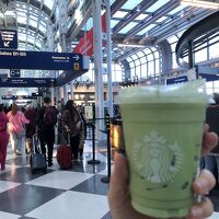 スターバックスコーヒー (シカゴオヘア国際空港ターミナル2店)