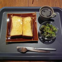 無料朝食　フレンチトースト？