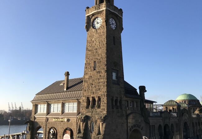 Pegelturm St. Pauli Landungsbrücken