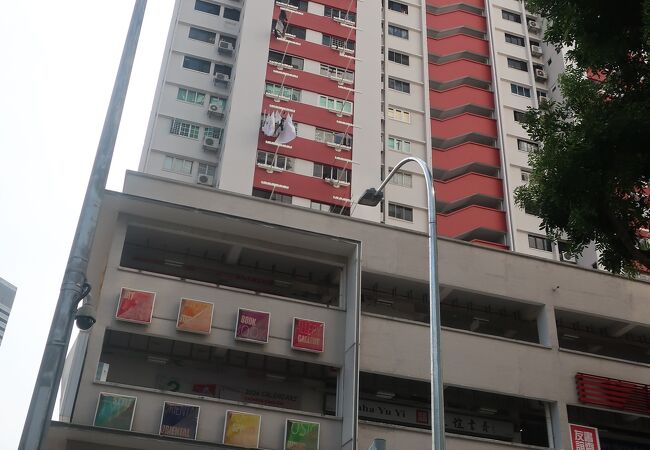 中心部にある昔ながらの建物