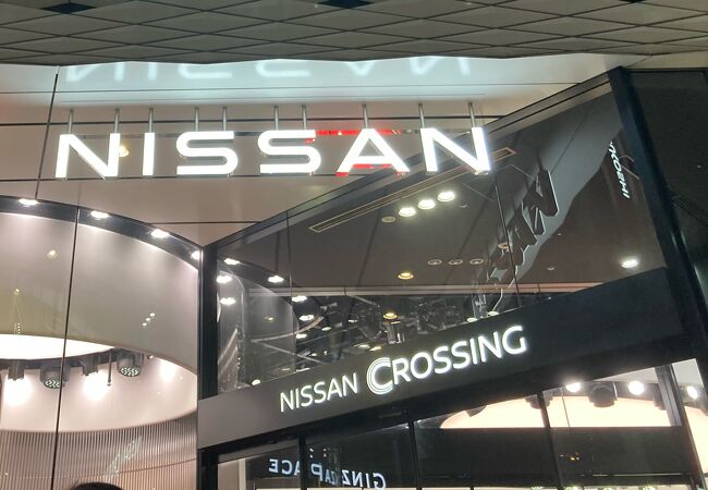 NISSAN CROSSING