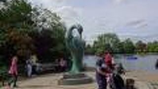 高きところから水が湧き上がり、緩やかに低きに流れる流水系