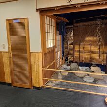 あちこちの調度品が温泉旅館らしさをぐっと増している。