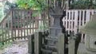   鎌倉散策(13)雪ノ下・扇ガ谷で浄光明寺にある冷泉為相の墓を見ました