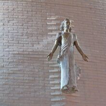 ご復活のキリスト像