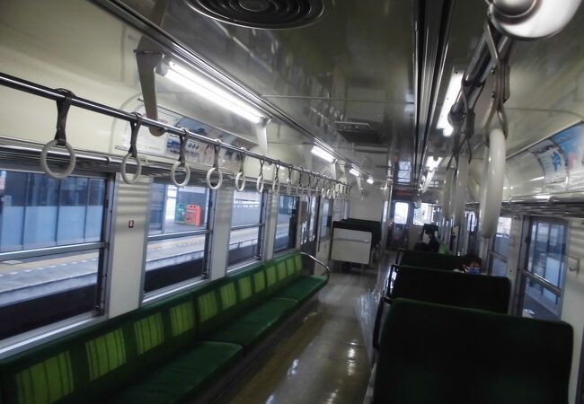 駅名とキャラがついてた電車に乗った