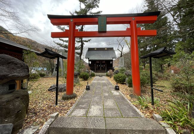 境内に真田氏が唯一公認する真田神社があります