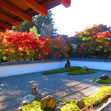 枯山水（石庭）不老長寿と吉祥を願う鶴亀蓬莱の庭