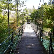 磐井川に架かる唯一のつり橋