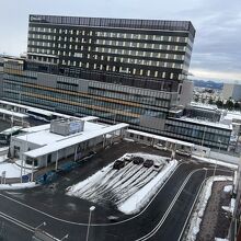 翌朝　除雪完了の駅前