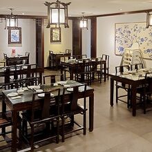 開店直後の店内