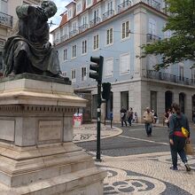  アントニオ レベイロ像 