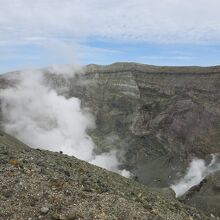 火口を間近に！