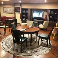 《さるさわ池よしだや》館内…ロビー・ラウンジ