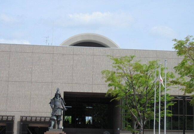 弘前文化センター
