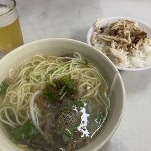 永楽小吃 (永樂担仔麺)