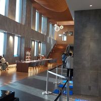 ホテルのロビーです。ウエルカムコーヒーもありました。