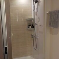 14階の大浴場がありますので、客室はシャワーだけでした。