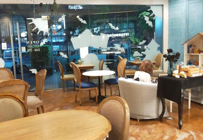 久しぶりだったが、ここのチョコレートドリンクは本当に美味しい。