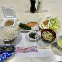 朝食美味しいのでお勧めします。